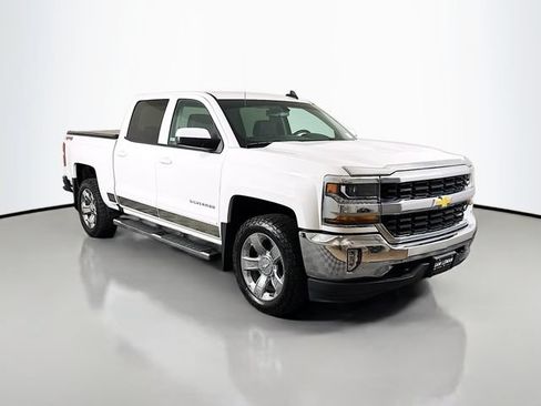 Used 2018 Chevrolet Silverado 1500 LT w/ LT Eassist Package AWD/4WD image 1