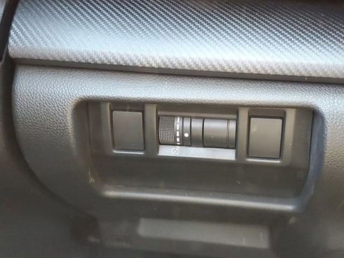 Used 2024 Subaru Crosstrek 2.5i Sport w/ Crosstrek Mirror Package AWD/4WD image 19