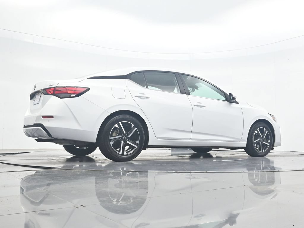 Used 2024 Nissan Sentra SV FWD image 42