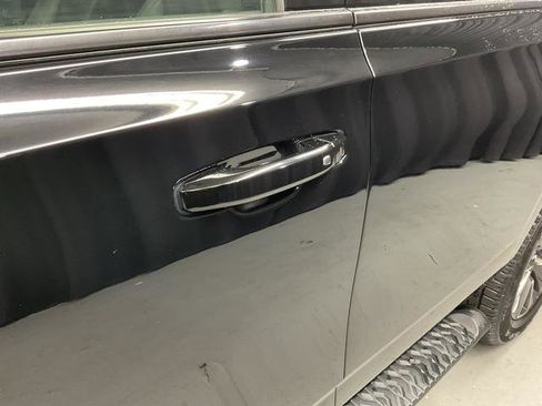 Used 2021 Chevrolet Tahoe Z71 w/ Z71 Signature Package image 4