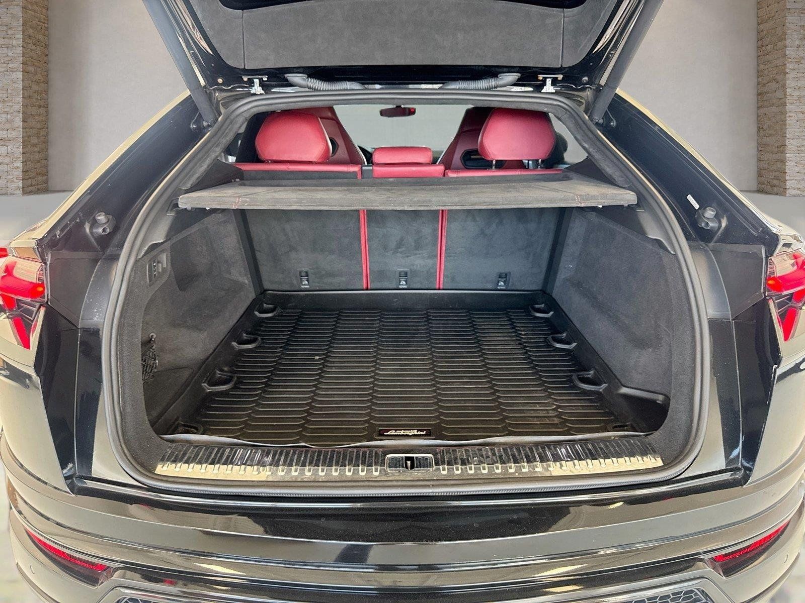 Used 2020 Lamborghini Urus AWD/4WD image 27