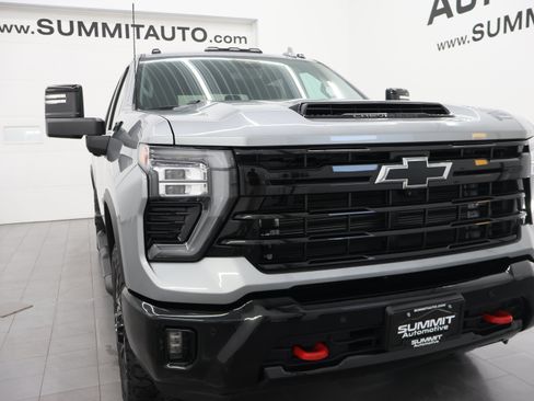 Used 2025 Chevrolet Silverado 2500 LTZ w/ Trail Boss Package AWD/4WD image 28