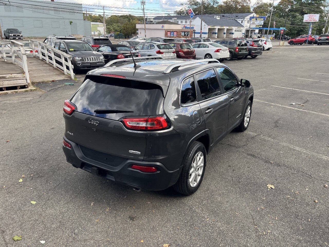 Used 2014 Jeep Cherokee Latitude w/ Comfort/Convenience Group AWD/4WD image 13