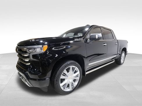 Used 2024 Chevrolet Silverado 1500 High Country AWD/4WD image 8
