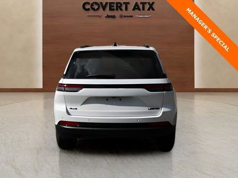 New 2025 Jeep Grand Cherokee Limited w/ Luxury Tech Group II image 4