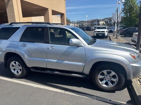 Used 2008 Toyota 4Runner Sport image 3