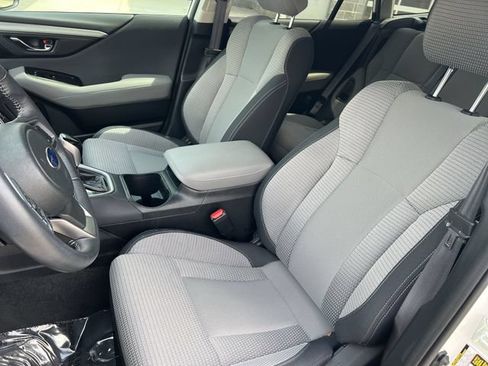 Used 2023 Subaru Outback Premium AWD/4WD image 31