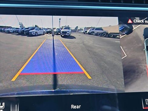 Used 2023 Audi Q7 2.0T Premium w/ Convenience Package image 13