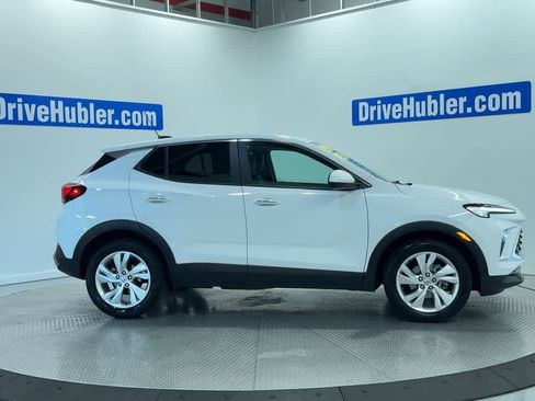 Used 2025 Buick Encore GX Preferred FWD image 3