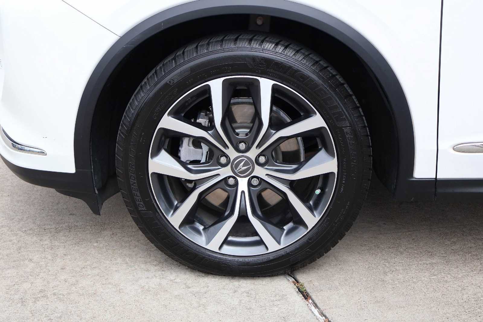 Certified 2022 Acura MDX w/ Technology Package FWD image 8