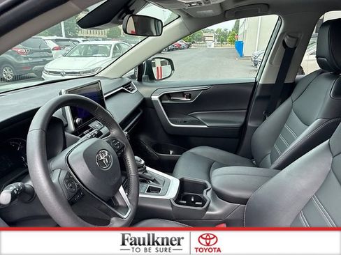 Used 2023 Toyota RAV4 XLE Premium AWD/4WD image 23