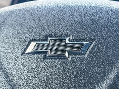 Used 2026 Chevrolet Trax RS FWD image 22