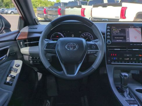 Certified 2020 Toyota Avalon Limited w/ Advanced Safety Package FWD image 15
