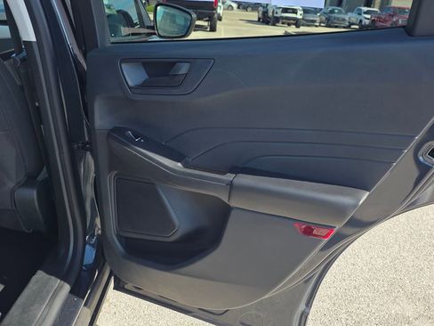 Used 2022 Ford Escape SE w/ Cold Weather Package image 28