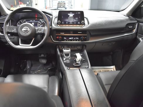 Certified 2024 Nissan Rogue SV w/ SV Premium Package image 13