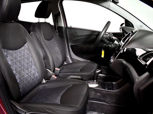 Used 2021 Chevrolet Spark LT image 36