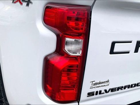 Used 2023 Chevrolet Silverado 2500 Custom w/ Custom Value Package image 24