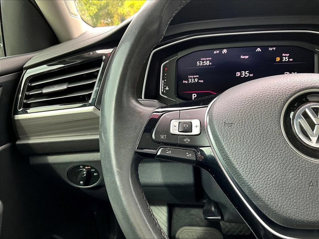 Used 2020 Volkswagen Jetta SEL FWD image 12