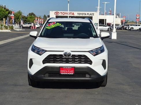 Used 2025 Toyota RAV4 XLE FWD image 2