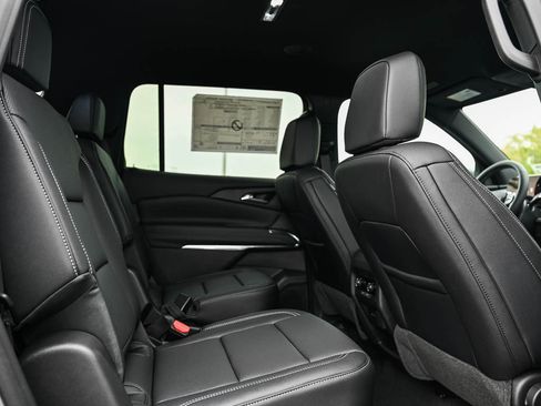 New 2026 Chevrolet Traverse LT w/ Driver Confidence Package image 13