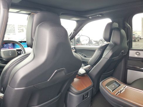 New 2026 Lincoln Navigator L Black Label image 28