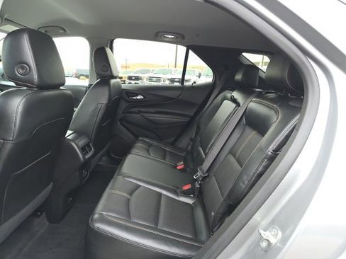 Used 2023 Chevrolet Equinox Premier AWD/4WD image 15