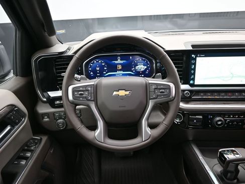 New 2026 Chevrolet Silverado 1500 LTZ w/ LTZ Premium Package AWD/4WD image 34