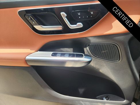Certified 2025 Mercedes-Benz GLC 43 AMG 4MATIC image 22