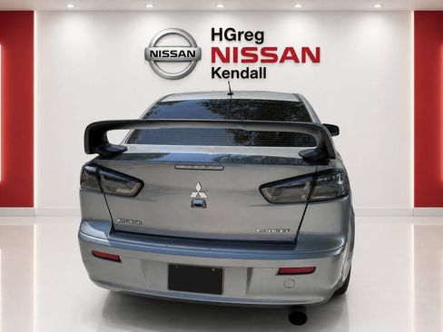 Used 2017 Mitsubishi Lancer ES FWD image 3