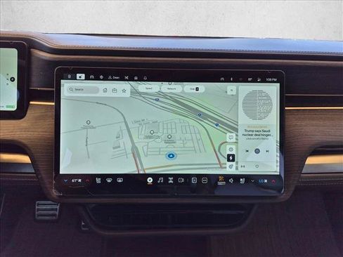 Used 2023 Rivian R1S Adventure AWD/4WD image 14