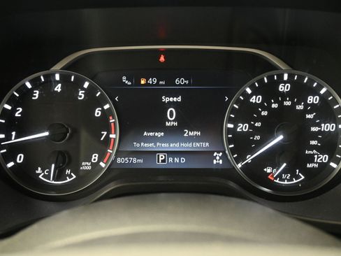 Used 2022 Nissan Titan S image 21