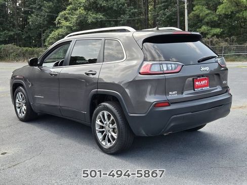 Used 2019 Jeep Cherokee Latitude Plus FWD image 3