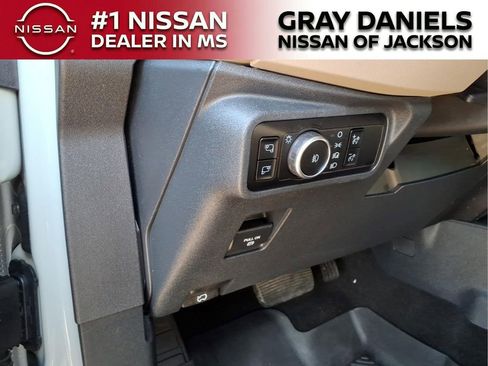 Used 2023 Ford Bronco Wildtrak AWD/4WD image 13