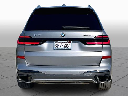 Used 2025 BMW X7 xDrive40i w/ M Sport Package image 5