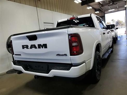 Used 2025 RAM 1500 Big Horn AWD/4WD image 8