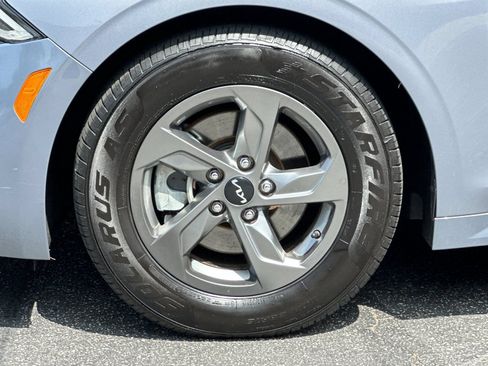 Used 2023 Kia K5 LXS FWD image 32