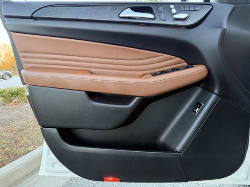 Used 2019 Mercedes-Benz GLE 43 AMG GLE 43 AMG image 42