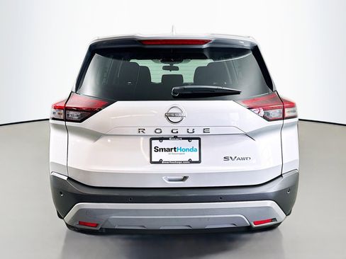 Used 2023 Nissan Rogue SV AWD/4WD image 6