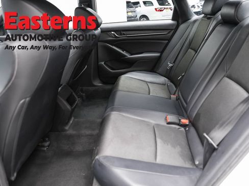 Used 2018 Honda Accord Sport image 19