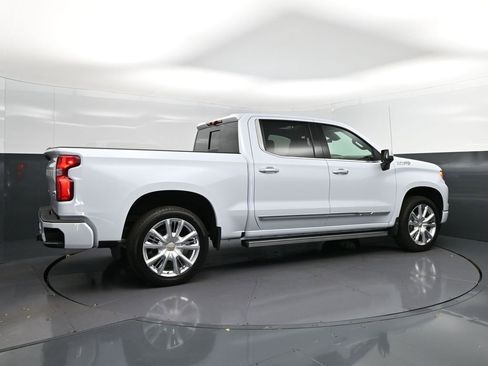 New 2026 Chevrolet Silverado 1500 High Country image 8