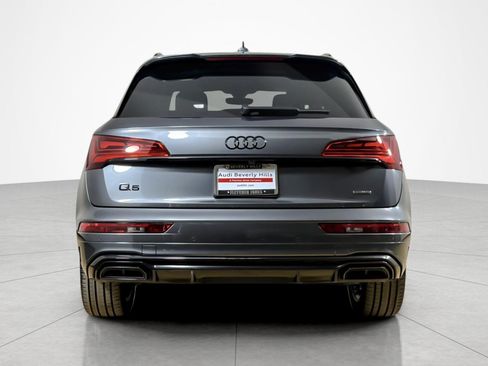 Used 2024 Audi Q5 e Premium Plus w/ Premium Plus Package AWD/4WD image 4
