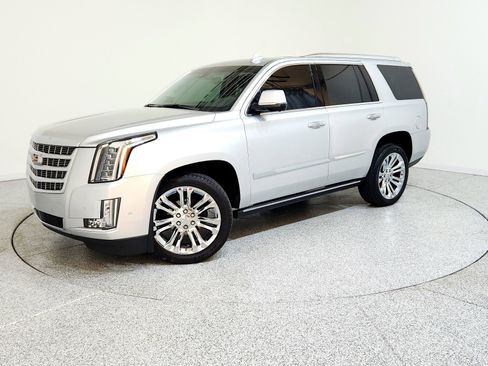 Used 2020 Cadillac Escalade Premium Luxury w/ LPO, Radiant Package image 1