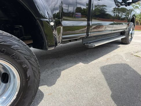 Used 2021 Ford F350 Lariat w/ Lariat Ultimate Package AWD/4WD image 30