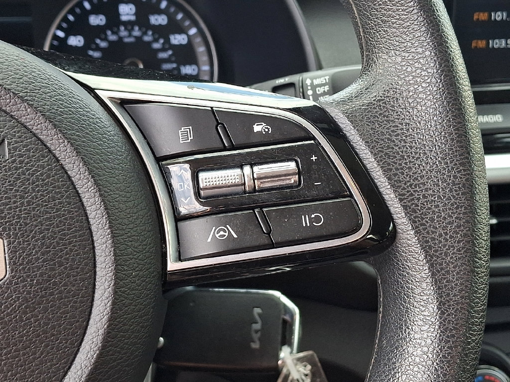 Certified 2023 Kia Forte LXS w/ LXS Technology Package FWD image 24