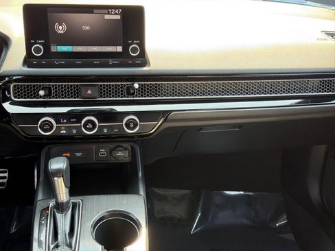 Used 2024 Honda Civic Sport image 25