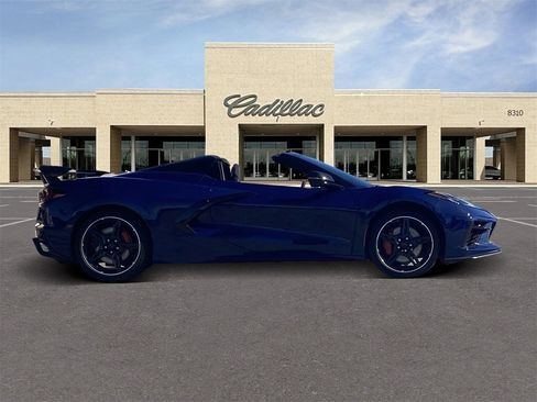 Used 2025 Chevrolet Corvette Stingray Premium Conv w/ Z51 Performance Package image 4