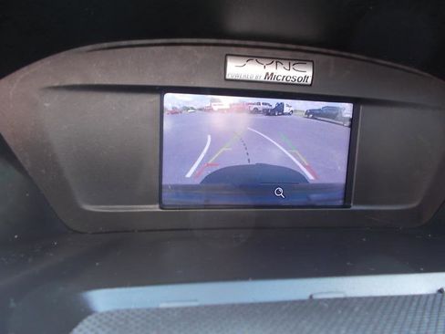 Used 2015 Ford Escape SE image 32