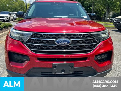 Used 2024 Ford Explorer XLT RWD image 15
