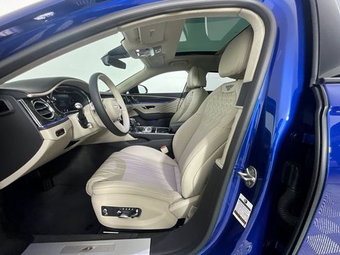 Used 2023 Bentley Flying Spur S V8 image 16