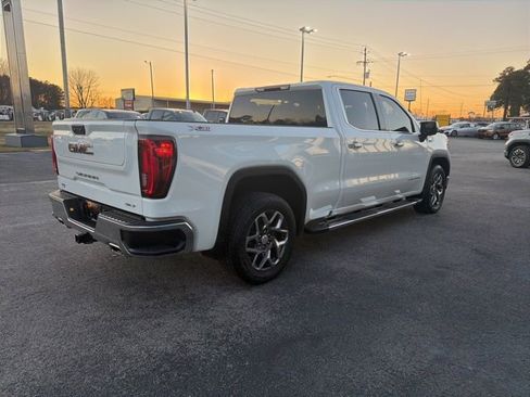 Used 2023 GMC Sierra 1500 SLT w/ SLT Premium Package image 5